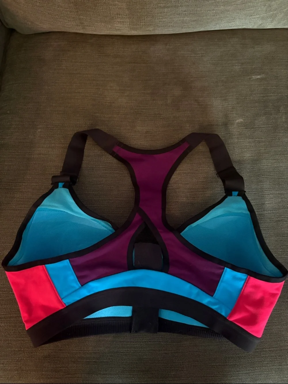Victoria's Secret Sport front close molded sports bra
